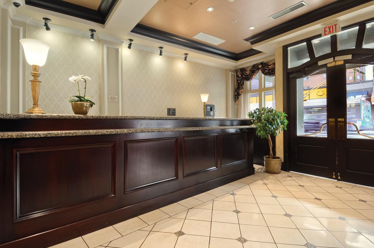 Ramada Limited Downtown Vancouver Bagian luar foto